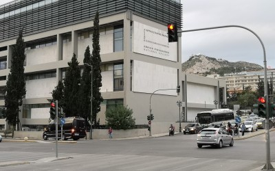 Αποκλειστικό video: Το φανάρι της Αθήνας που όλοι περνάνε με κόκκινο