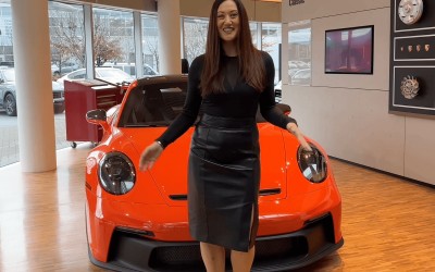 Αυτή η γυναίκα δίνει δωρεάν την Porsche 911 GT3 – Ποιος είναι ο λόγος; 