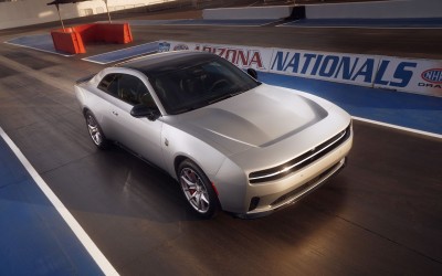 Το Dodge Charger έρχεται στην Ευρώπη για να βάλει φωτιά στην άσφαλτο – Δείτε ισχύ και επιδόσεις