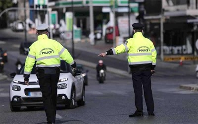 Έχεις αυτή τη συσκευή στο αυτοκίνητο; Το πρόστιμο του ΚΟΚ είναι 2.000 ευρώ! 