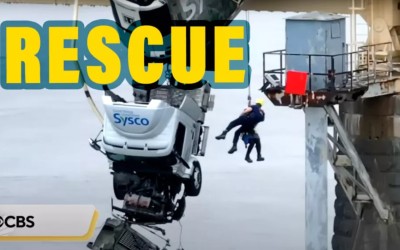 Video: Φορτηγό κρεμάστηκε από γέφυρα - Σκηνή… Hollywood η διάσωση 