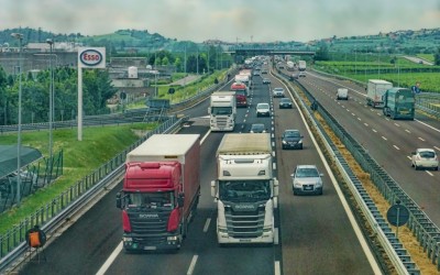 Euro 7: Τι αλλάζει σε φορτηγά και λεωφορεία – Τι είναι το διαβατήριο οχήματος