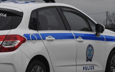Αστυνομικοί μετέφεραν ναρκωτικά σε περιπολικό – Δείτε πώς τους έπιασαν