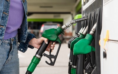Πώς θα βρεις την πιο φθηνή βενζίνη με ένα κλικ στο κινητό σου; 
