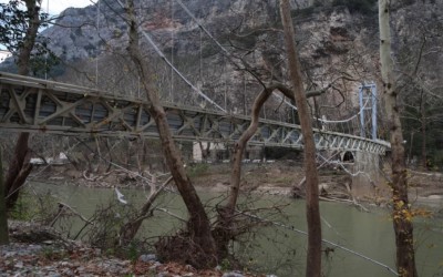 Ελλάδα: Η ξακουστή κρεμαστή γέφυρα των 210 μέτρων που κατέρρευσε - Ποιος θα την φτιάξει;