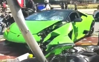 Οδηγός Lamborghini κυνηγά κλέφτη Rolex και τον τσακίζει στην κολώνα [δείτε το video)