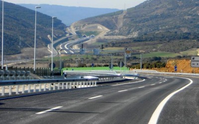 Ο νέος δρόμος της Ελλάδας με τις 7 γέφυρες – Συνδέει Λαμία με Αντίρριο σε 90 λεπτά