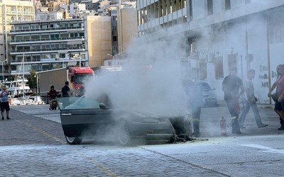 Αυτοκίνητο πήρε φωτιά πριν μπει στο πλοίο – Είχε πάνω από 40% βενζίνη!