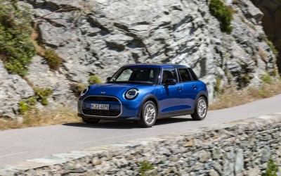 Στην Ελλάδα το νέο 5θυρο MINI Cooper – Τιμές 