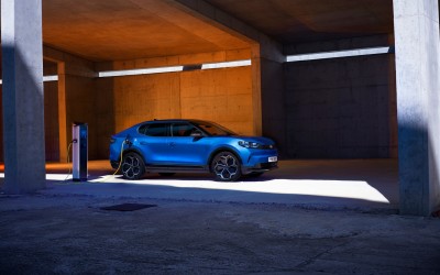 Στην Ελλάδα τo SUV της Ford με τα 627 km αυτονομίας – Σε 10’ ανακτά 200 km  