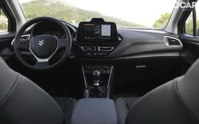 Το υβριδικό SUV της Suzuki που δεν πληρώνει Τέλη Κυκλοφορίας - Ποιο είναι;