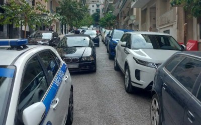 Στη φάκα ο κλέφτης των πάρκινγκ της Αθήνας– Το λάθος που έκανε με το λευκό Range Rover