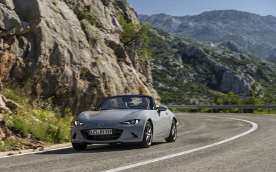 Mazda MX-5: Ατμοσφαιρική και χειροκίνητη η νέα γενιά 