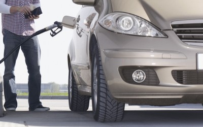Πρατήριο έβαλε 63 λτ. βενζίνης σε Mercedes με ντεπόζιτο 54 λτ. – Βγήκε λάδι ο βενζινάς! 