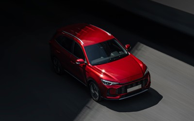 Ακόμη φθηνότερο το υβριδικό SUV των 197 PS της MG – Δείτε τιμή