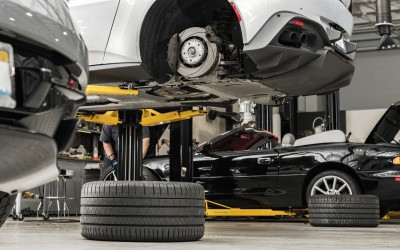 Τι κερδίζεις με ένα Tesla σε 10 χρόνια; Προσπέρασε την Toyota

