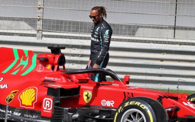 Πότε ο Hamilton θα οδηγήσει πρώτη φορά τη νέα Ferrari; 