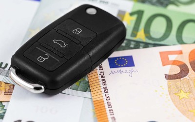 Επίσημο: Βρέθηκε «φρέσκο χρήμα» για τις επιδοτήσεις ηλεκτρικών – Από πού θα έρθουν τα λεφτά;