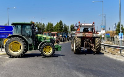 Κλείνουν τους δρόμους οι αγρότες – Τα 18 μπλόκα στην Ελλάδα