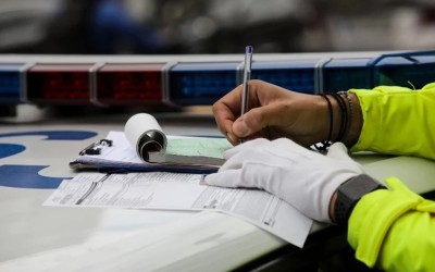 Νέος ΚΟΚ: Οι 3+1 παραβάσεις όπου αφαιρούνται τα στοιχεία κυκλοφορίας του αυτοκινήτου
