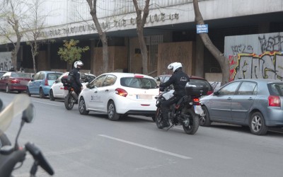 Το λάθος που κάνουν 4 στους 10 οδηγούς στην Αθήνα – 16.000 έχασαν πινακίδες και δίπλωμα  