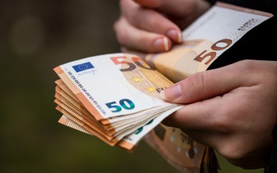 Οδηγός στην Ελβετία έλαβε πρόστιμο 105.000 ευρώ -Για ένα λάθος που κάνουν οι μισοί την Ελλάδα