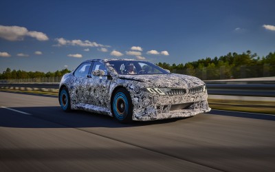 Το «πειραματικό» αυτοκίνητο της BMW - Δοκιμάζει τα όρια της φυσικής