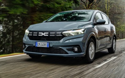 Έρχεται το ανανεωμένο Dacia Sandero! Ό,τι ξέρουμε μέχρι τώρα!