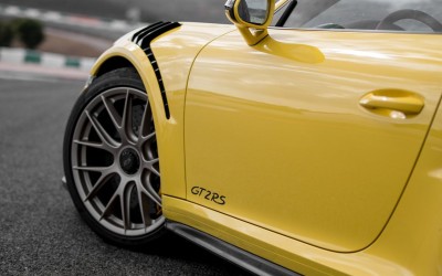 Η σκανδαλώδης τιμή της νέας Porsche – Με λίστα οι παραδόσεις