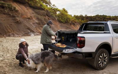 Tι ιδιαίτερο έχει η πόρτα φόρτωσης του Ford Ranger PHEV;
