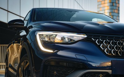 Υβριδικό coupe SUV με 140 PS, πορτμπαγκάζ 513 lt, κατανάλωση 5,8 lt/100km και τιμή 26.900 ευρώ – Ποιο είναι;