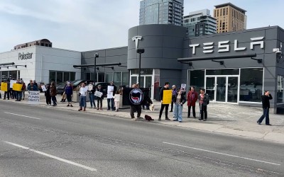 Σκάνδαλο στην Tesla – Διέρρευσαν προσωπικά στοιχεία και ονόματα όλων των οδηγών