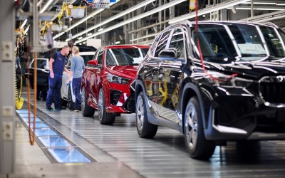 Το εργοστάσιο της BMW που φτιάχνει 1 αυτοκίνητο κάθε 57 δευτερόλεπτα