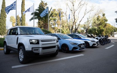 Η Ελληνική Αστυνομία πήρε Land Rover Defender και Hyundai i30 N - Ποιος τα έκανε δώρο