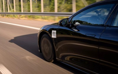 Ρεκόρ Γκίνες από ηλεκτρικό αυτοκίνητο - Έκανε 1.205 km με μια φόρτιση! 
