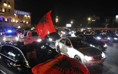 Η μισή Αλβανία αγοράζει αυτήν τη μάρκα αυτοκινήτων – Δεν είναι η Mercedes-Benz