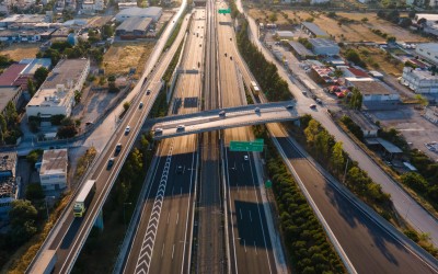 Μία εταιρεία παράγει το 2% του ΑΕΠ της Ελλάδας – Έχει 5 αυτοκινητόδρομους και οικονομικό αποτύπωμα 4,9 δισ. ευρώ