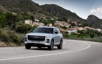 Έφτασε το υβριδικό Jaecoo 7 που καίει 5,3 lt στα 100 km – Η τιμή στην Ελλάδα
