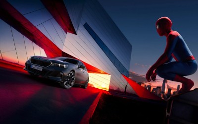 Έξαλλοι οι κάτοχοι BMW με τον... Spider-Man!