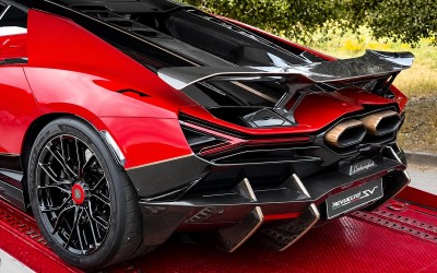 Ο 26χρονος που παρέλαβε την πρώτη Lamborghini Revuelto SV – Πρόσθεσε 1 εκατομμύριο σε έξτρα εξοπλισμό