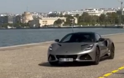 Θεσσαλονίκη: Ποιο ήταν το supercar που προκάλεσε χαμό στο πλακόστρωτο της Νέας Παραλίας (video) 
