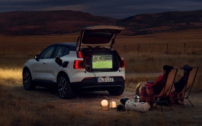 Το Volvo EX30 μετατρέπεται σε κινητό power bank – Δες πόσο εύκολα γίνεται