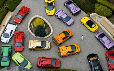 Μικρός δούλευε σε συνεργείο για το χαρτζιλίκι του – Σήμερα έχει τις πιο σπάνιες Lamborghini