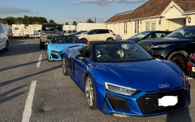 Γαμήλια συνοδεία από supercar κατέληξε στο τμήμα – Κατασχέθηκαν όλα τα αυτοκίνητα