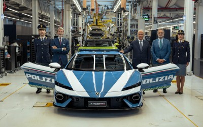 Η αστυνομία παρέλαβε την καλύτερη Lamborghini – Για τη μεταφορά οργάνων