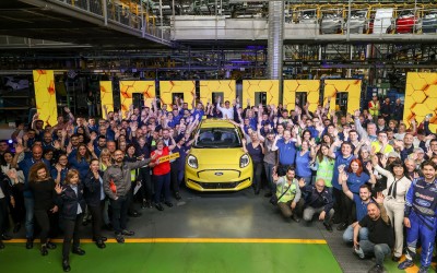 Η πιο τυχερή πελάτης της Ford – Πήγε στο εργοστάσιο για να δει πως φτιάχνουν το αυτοκίνητό της