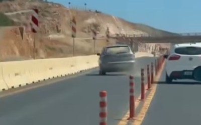 17χρονος ο οδηγός που έσπειρε τον τρόμο στον ΒΟΑΚ – Έσπασε τα κολωνάκια και βγήκε για προσπέραση (video)