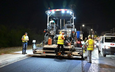 Αλλάζουν την άσφαλτο σε 8 μεγάλους δρόμους της Αττική – Δείτε πού