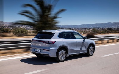 Έφτασε Ελλάδα το Geely E5 με τη μεγαλύτερη μπαταρία - Και τιμή κάτω από 30.000 ευρώ