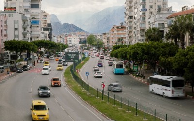 Η γειτονική χώρα που πουλάει το diesel 2,760 ευρώ το λίτρο – Έχει μέσο μισθό 1.000 ευρώ 